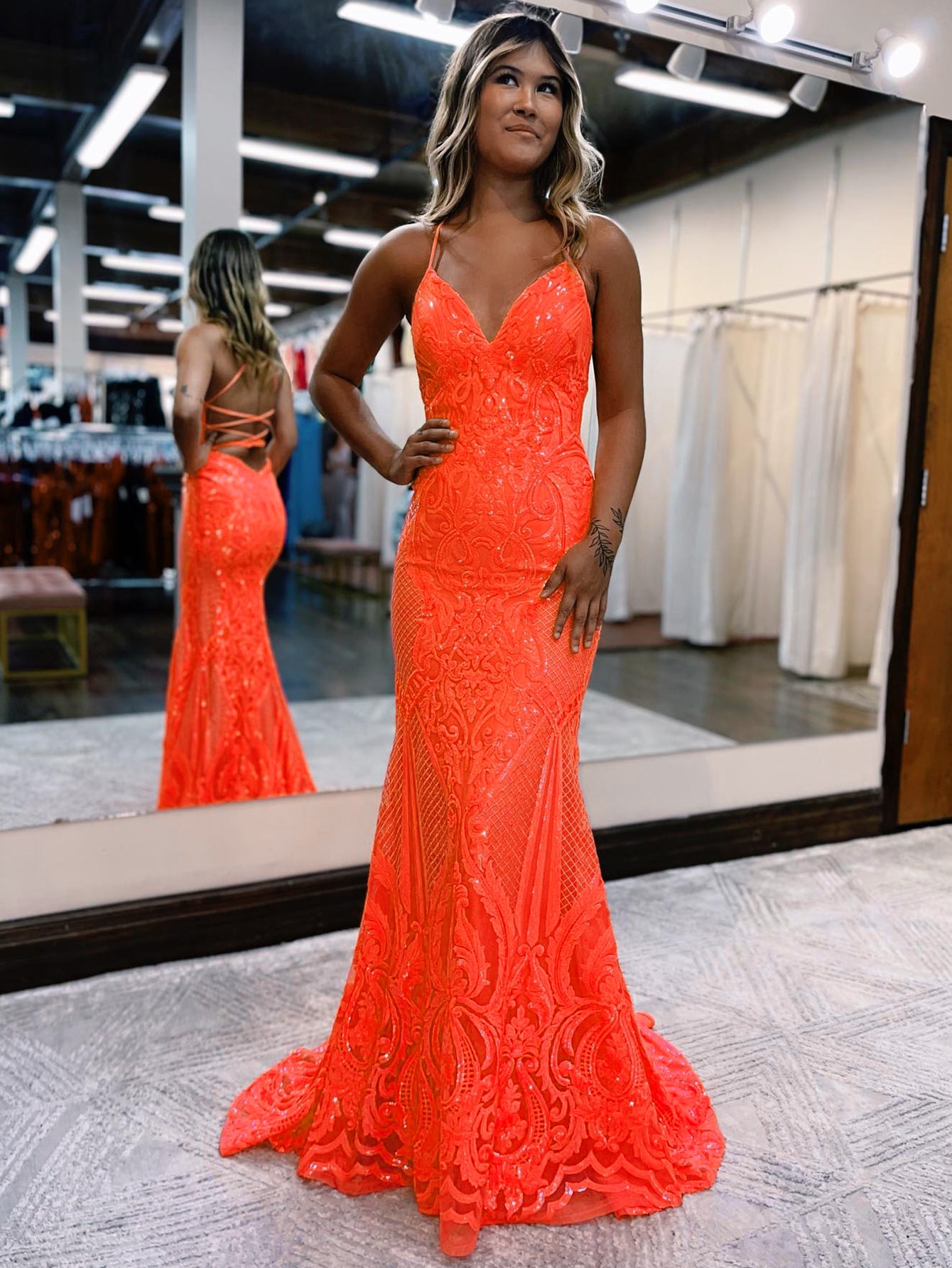 Bodycon prom hotsell dress long